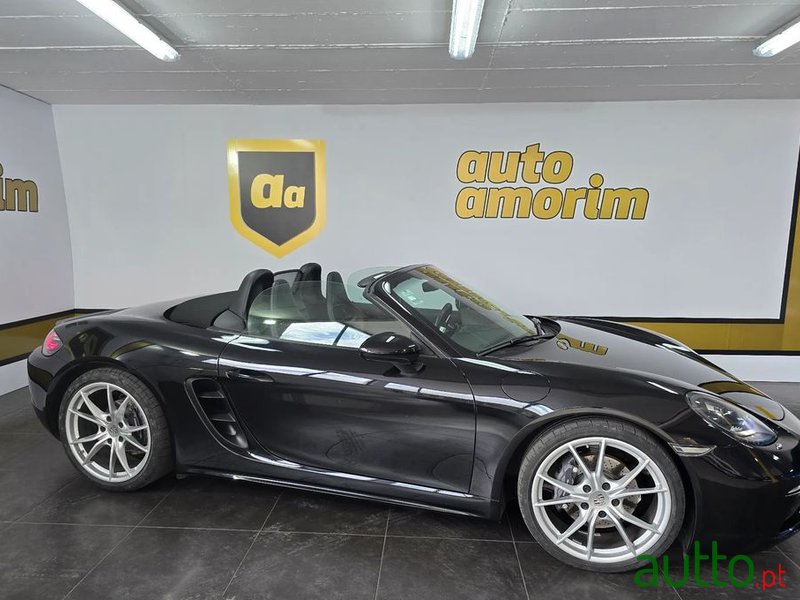2017' Porsche 718 Boxster photo #6