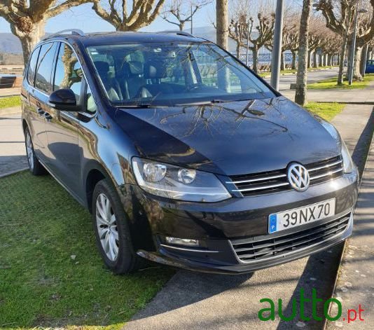 2013' Volkswagen Sharan photo #3