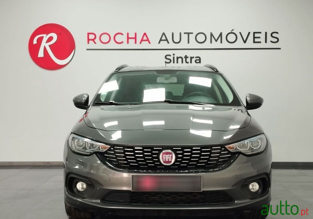 2019' Fiat Tipo Station Wagon photo #2