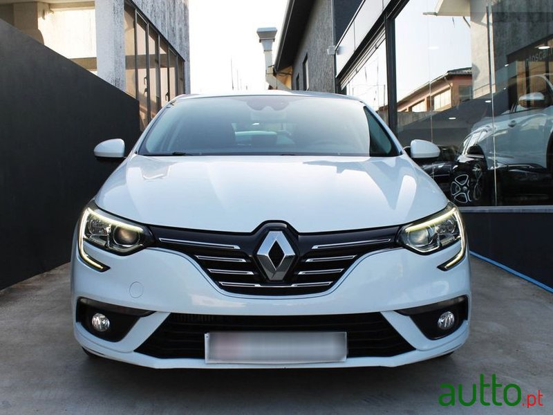 2017' Renault Megane 1.5 Dci Intens photo #3