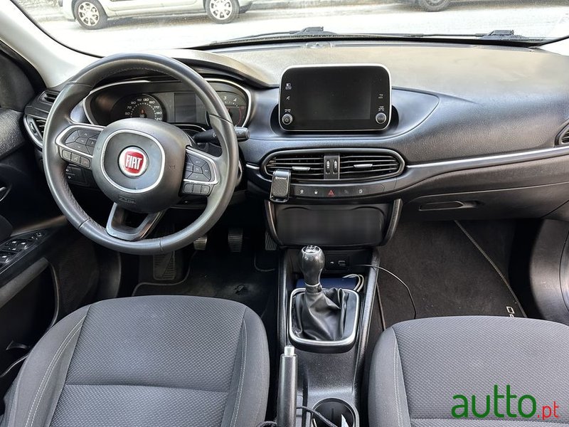 2019' Fiat Tipo photo #5
