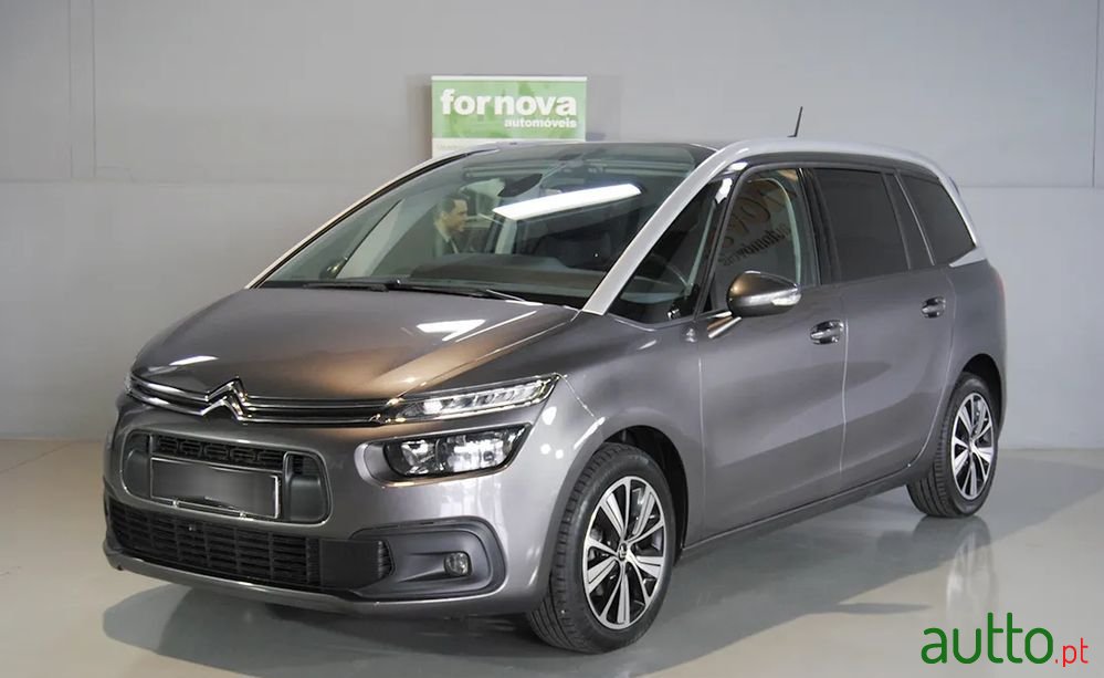 2018' Citroen C4 Grand Picasso photo #2