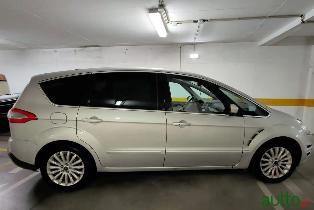 2014' Ford S-Max photo #1