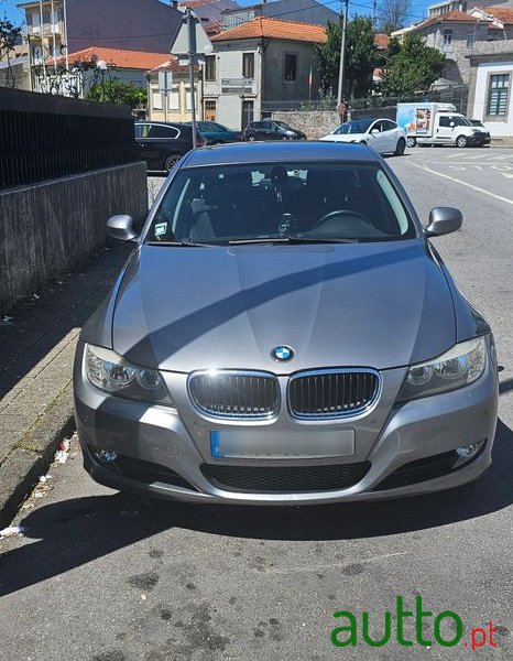 2009' BMW 318 D Touring photo #2