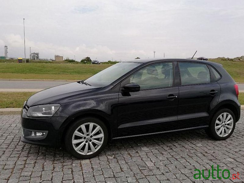 2009' Volkswagen Polo Highline photo #1