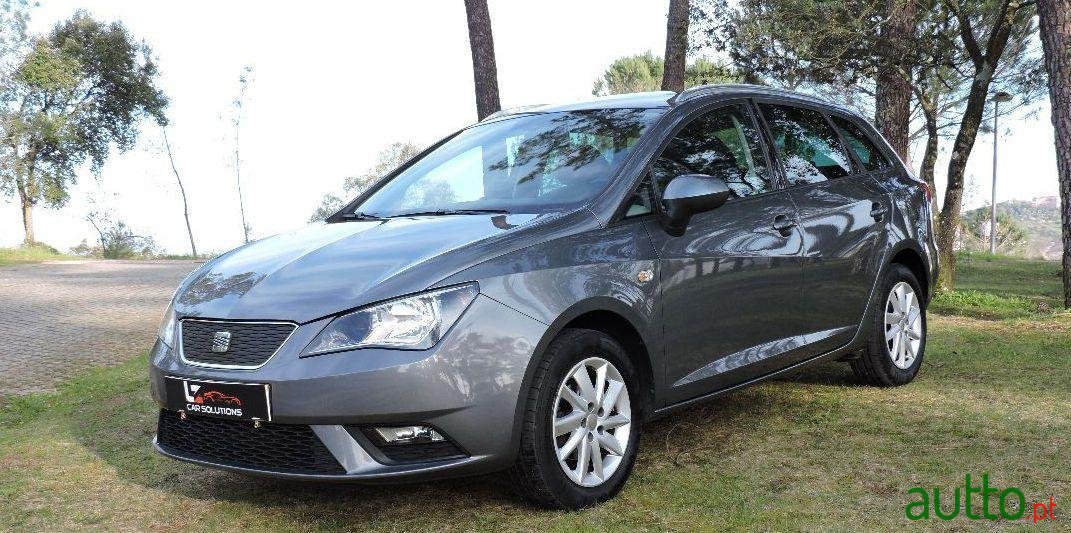 2013' SEAT Ibiza St Tdi Style photo #1