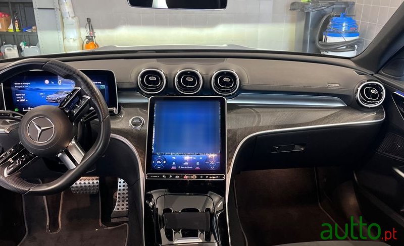 2022' Mercedes-Benz Classe C photo #5