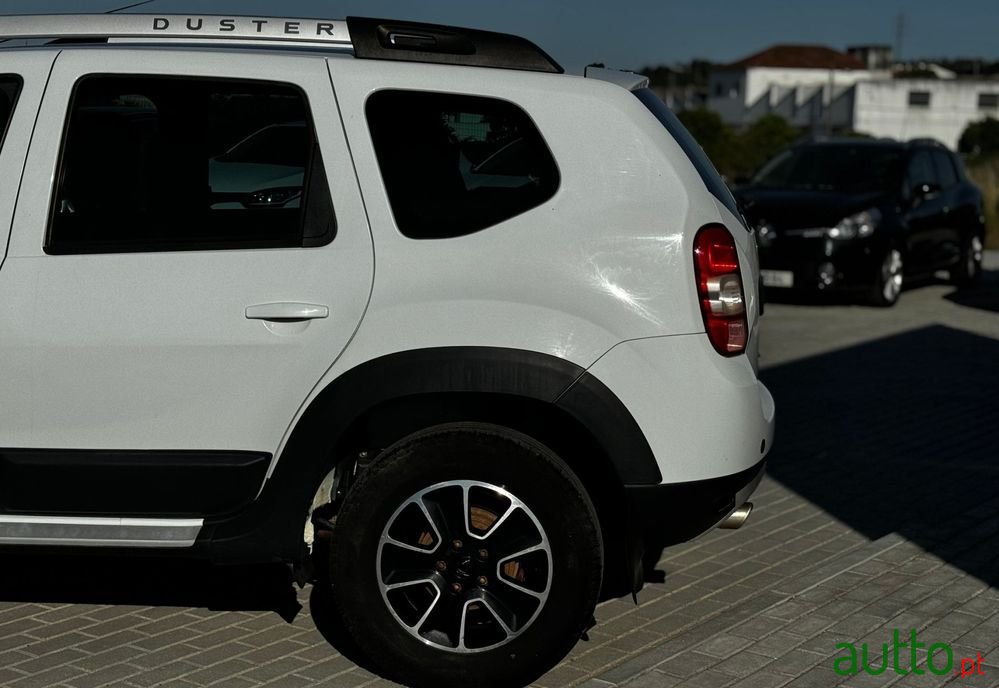 2016' Dacia Duster photo #6