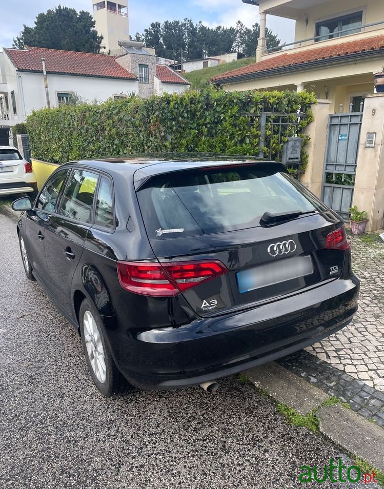 2015' Audi A3 Sportback photo #2