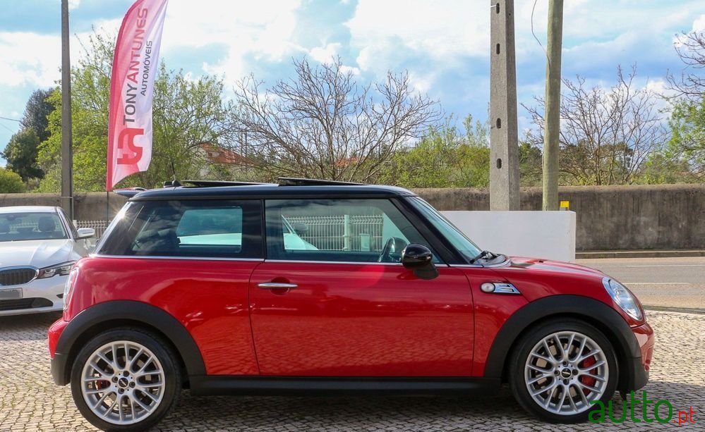 2009' MINI John Cooper Works photo #4