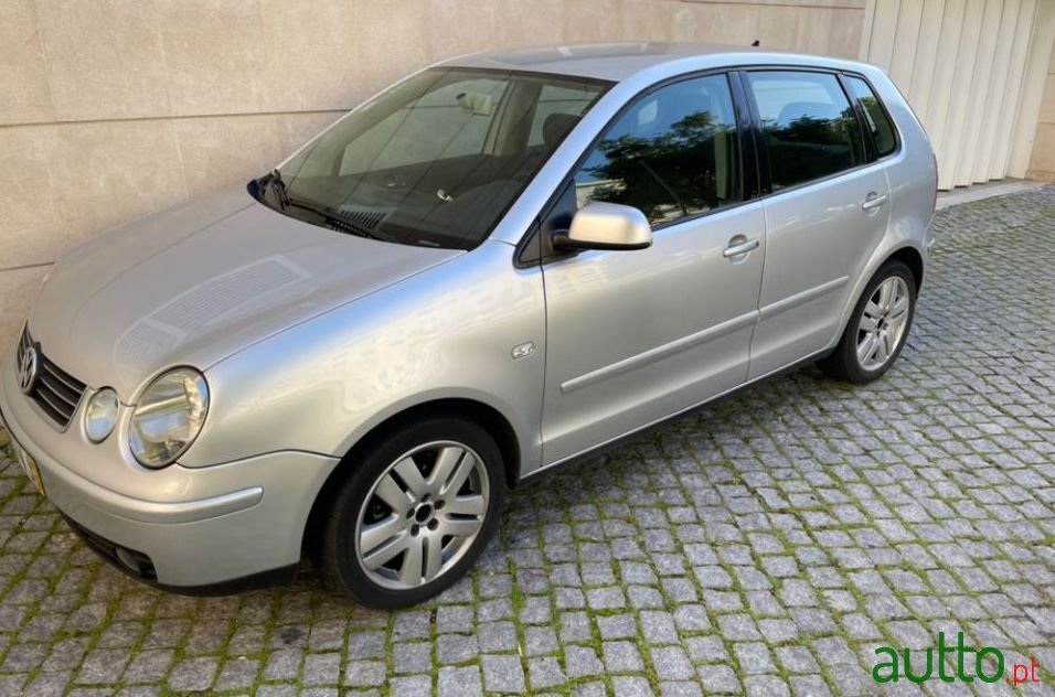 2003' Volkswagen Polo photo #2