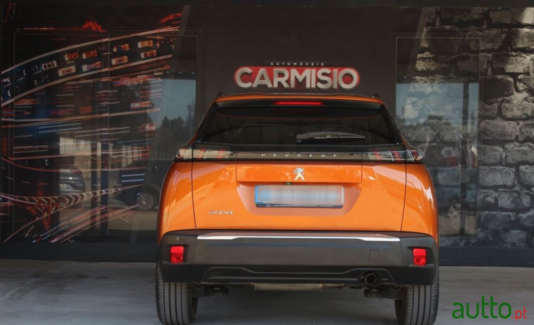 2021' Peugeot 2008 photo #4