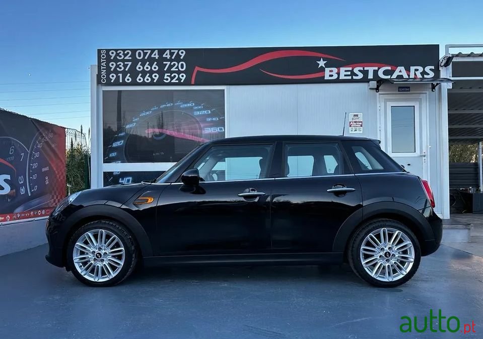 2017' MINI One photo #6