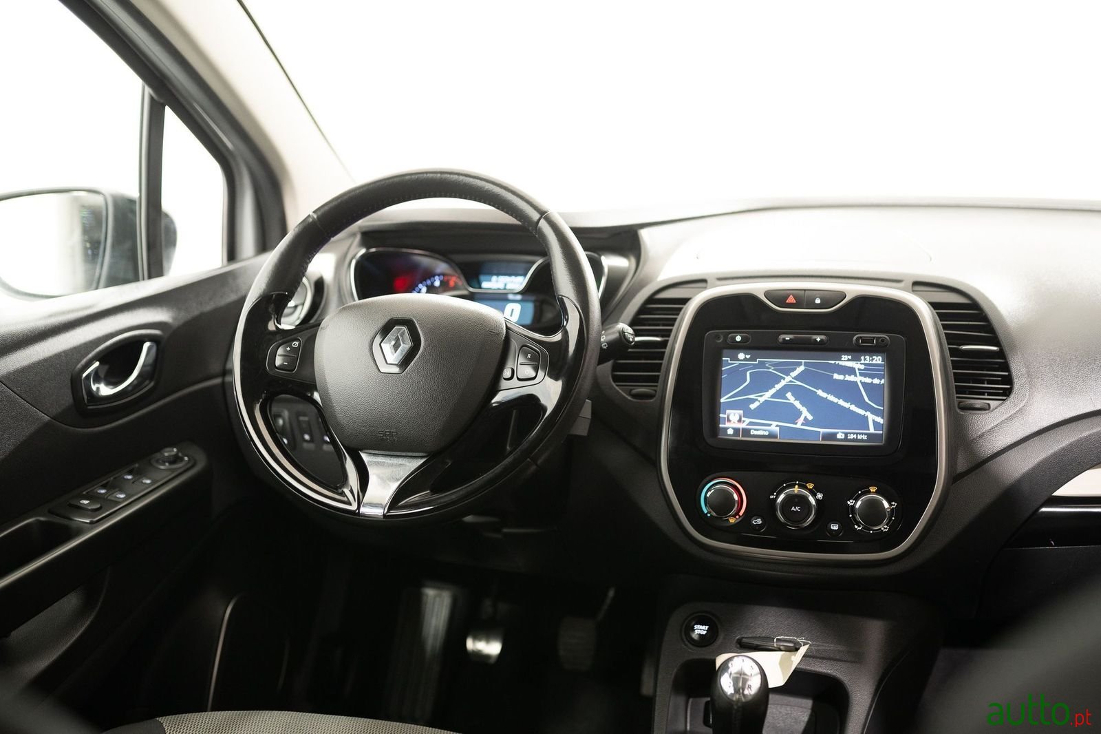 2017' Renault Captur photo #5