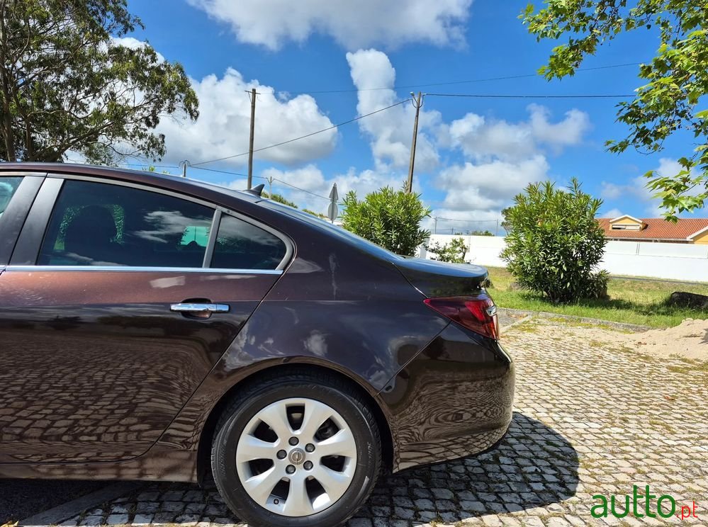 2016' Opel Insignia photo #4
