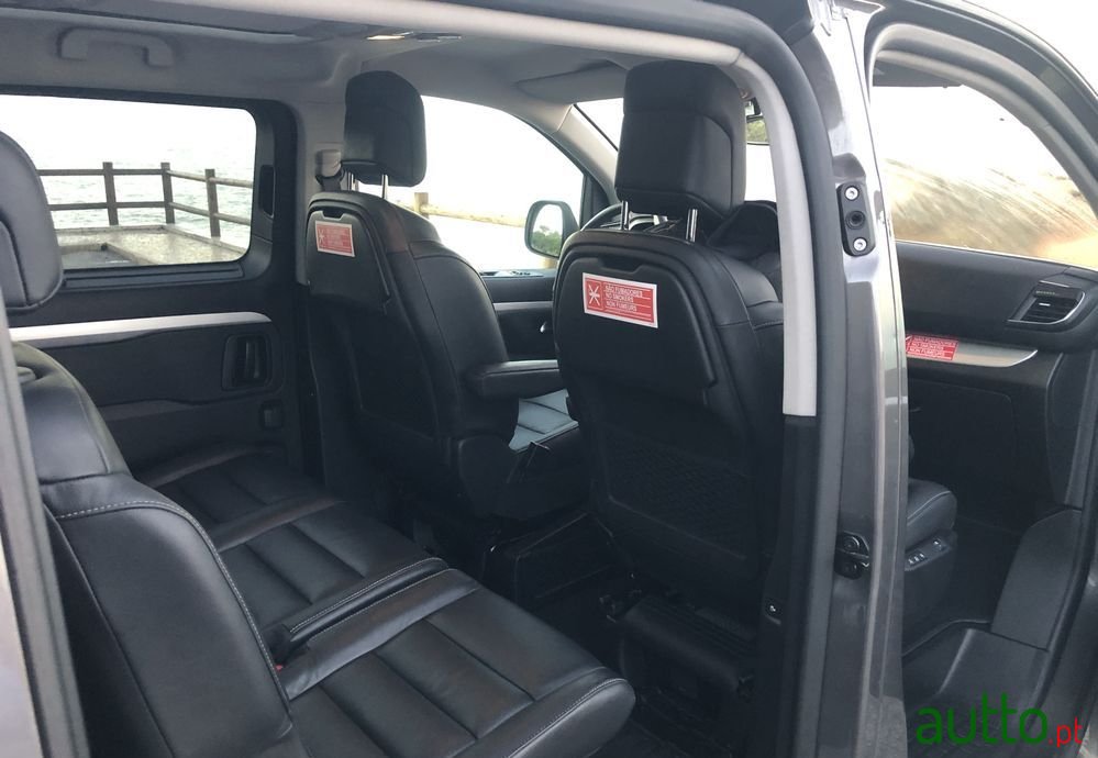 2023' Toyota ProAce Verso photo #6