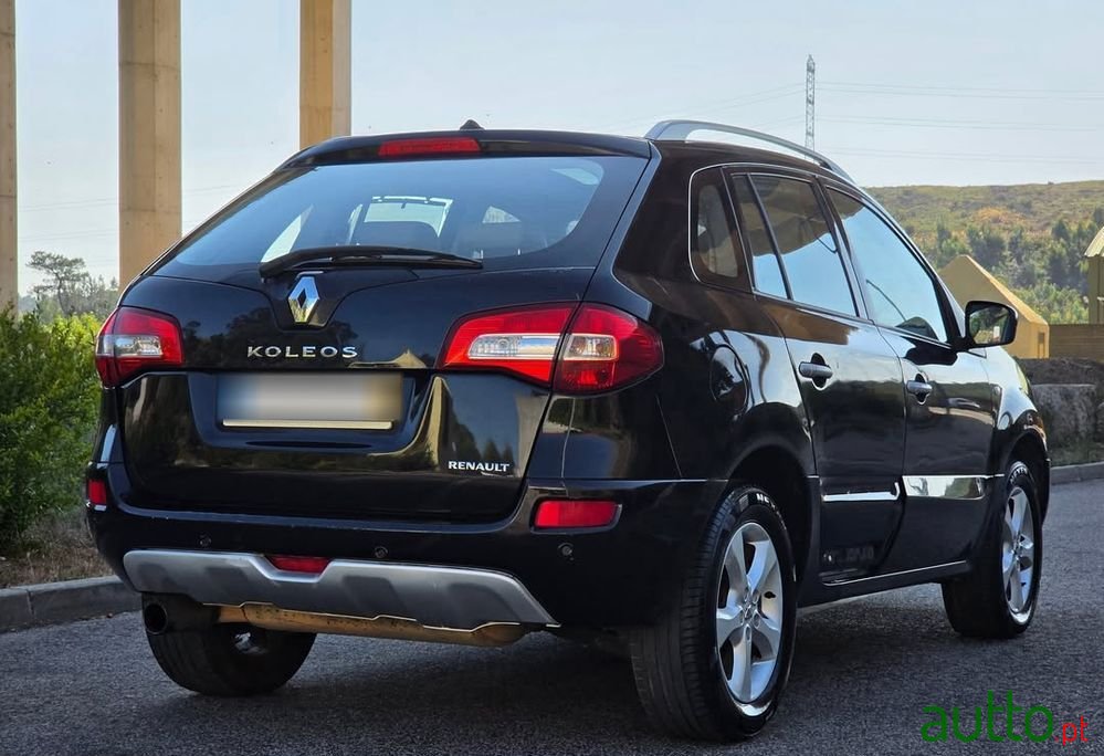 2008' Renault Koleos photo #2