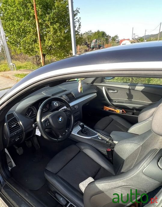 2008' BMW 120 photo #4