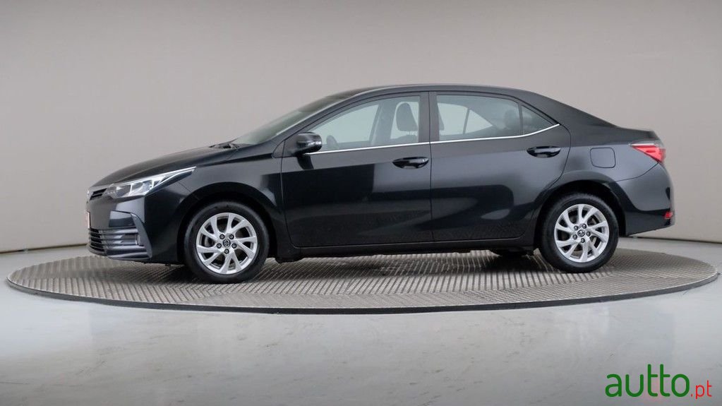 2017' Toyota Corolla photo #3