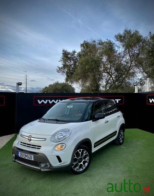 2014' Fiat 500L photo #2