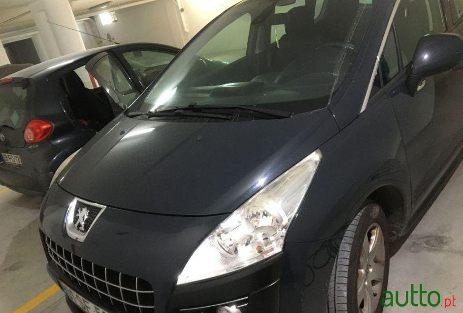 2011' Peugeot 3008 1.6 Executive photo #1