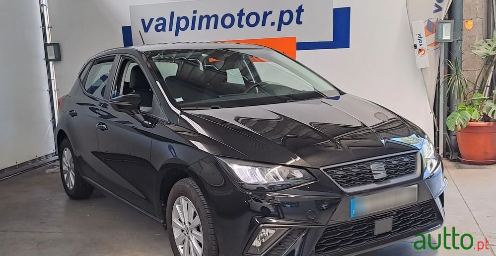 2022' SEAT Ibiza 1.0 Tsi Style photo #4