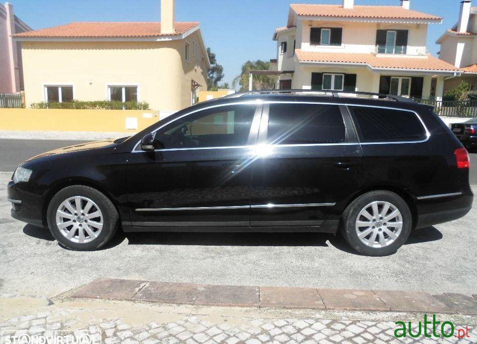 2007' Volkswagen Passat-Variant photo #1