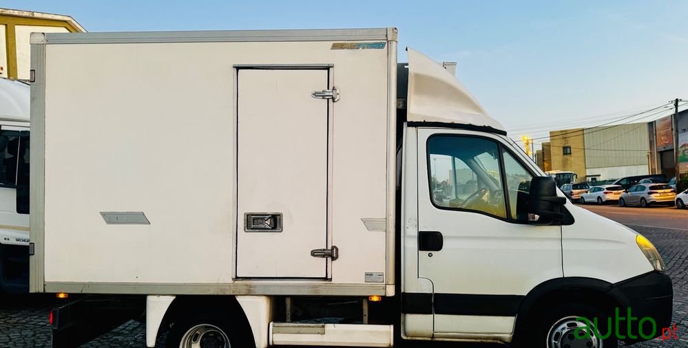 2012' Iveco Daily photo #3