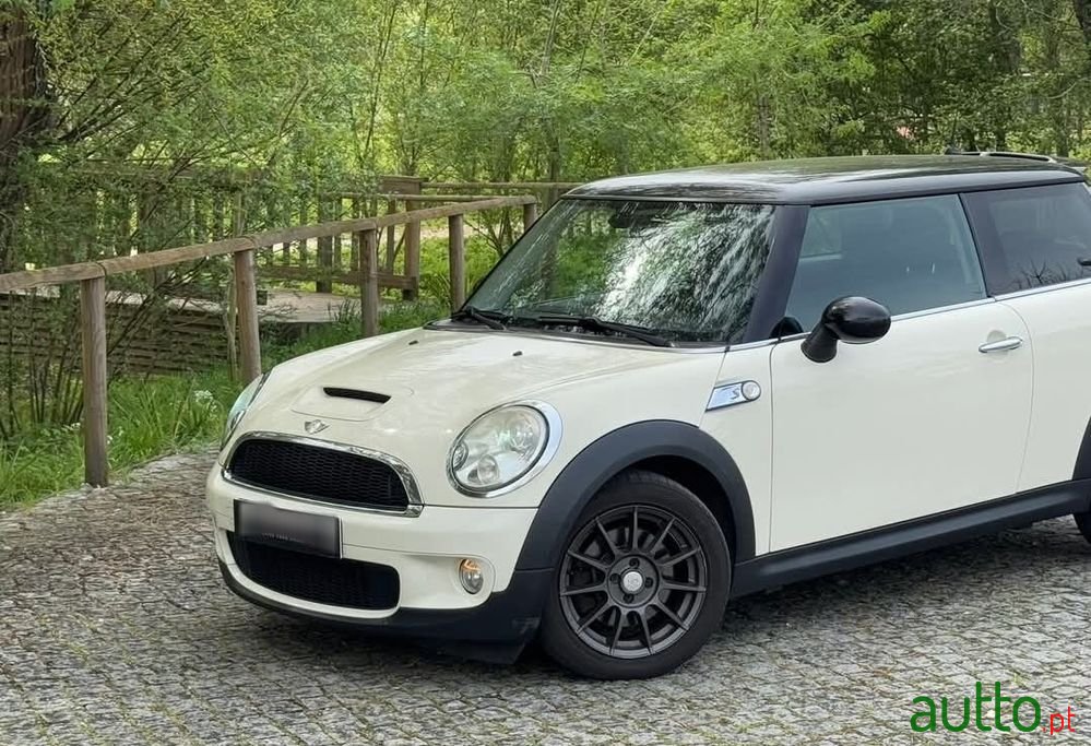 2008' MINI Cooper S 3 Portas photo #3