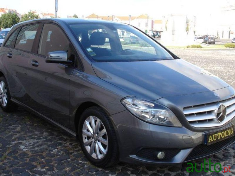 2012' Mercedes-Benz B-200 Cdi Blueefficiency photo #1