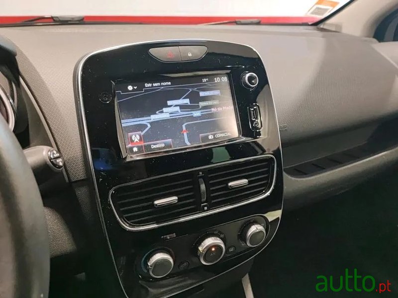 2016' Renault Clio 1.5 Dci Limited photo #6
