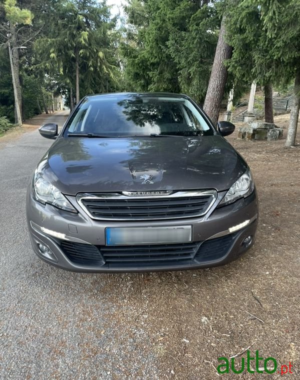 2015' Peugeot 308 1.6 Bluehdi Allure photo #1