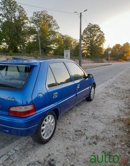 2002' Citroen Saxo photo #4