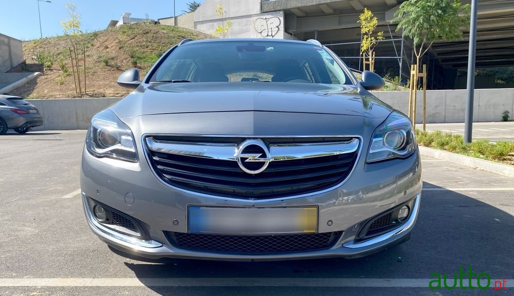 2015' Opel Insignia Sports Tourer photo #2