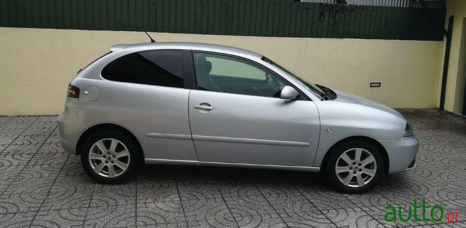 2006' SEAT Ibiza Td Van photo #2
