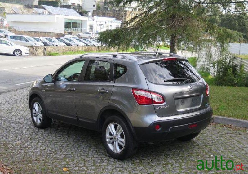 2012' Nissan Qashqai photo #2