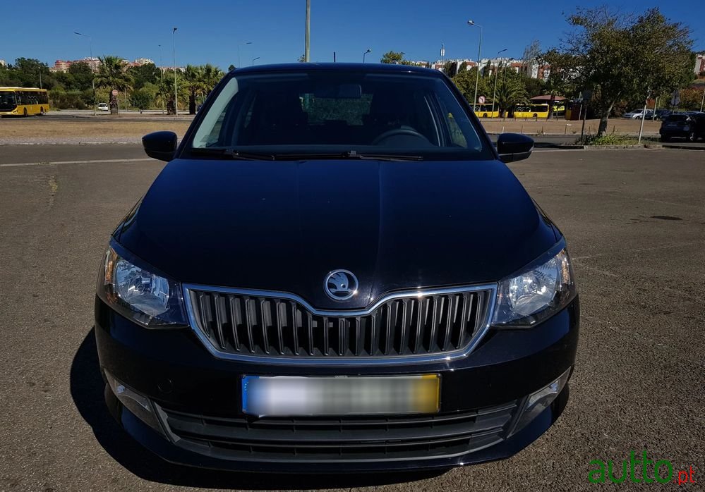 2015' Skoda Fabia 1.2 Tsi Style photo #2