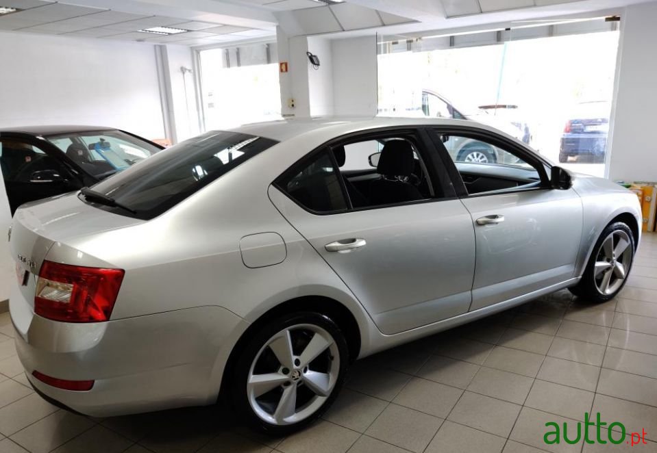2013' Skoda Octavia photo #5
