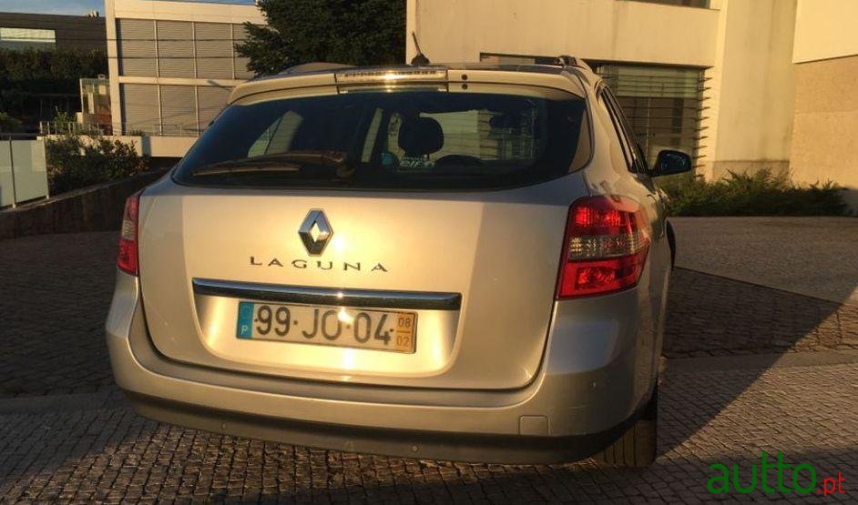 2008' Renault Megane Break photo #3