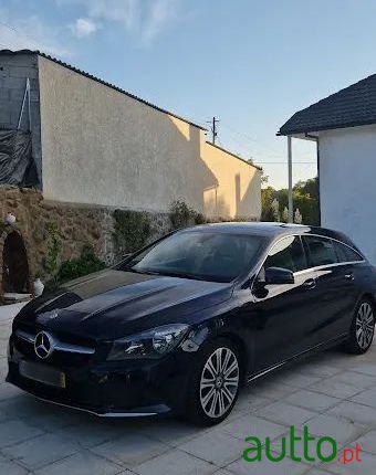 2018' Mercedes-Benz Classe Cla photo #2