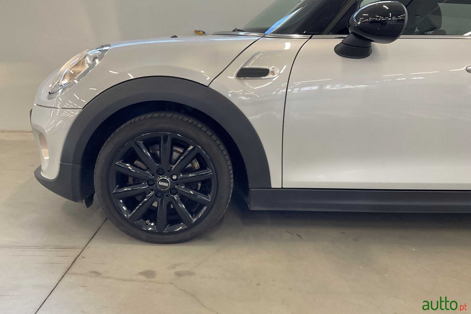 2018' MINI Cooper photo #6