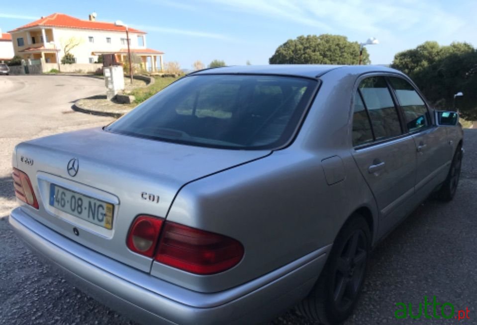 1999' Mercedes-Benz E-200 photo #6