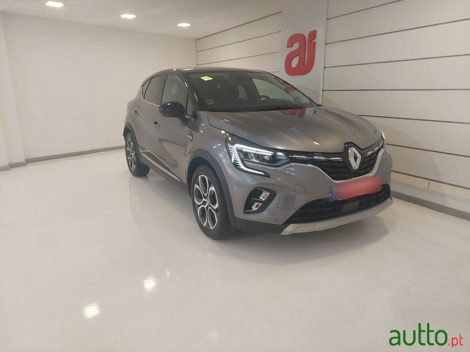 2022' Renault Captur photo #6