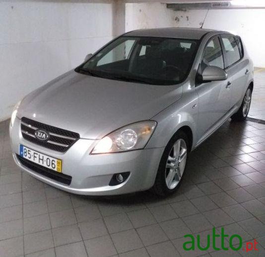 2008' Kia Ceed photo #2