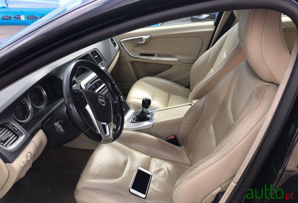 2012' Volvo V60 photo #1