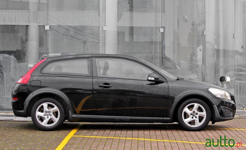 2010' Volvo C30 1.6 D Momentum photo #5