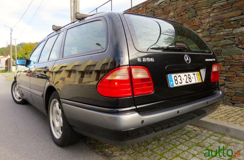 1998' Mercedes-Benz E 290 Td Elegance photo #2