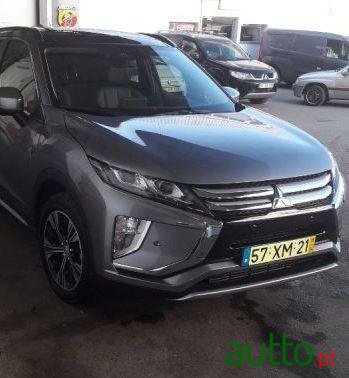 2019' Mitsubishi Eclipse photo #1