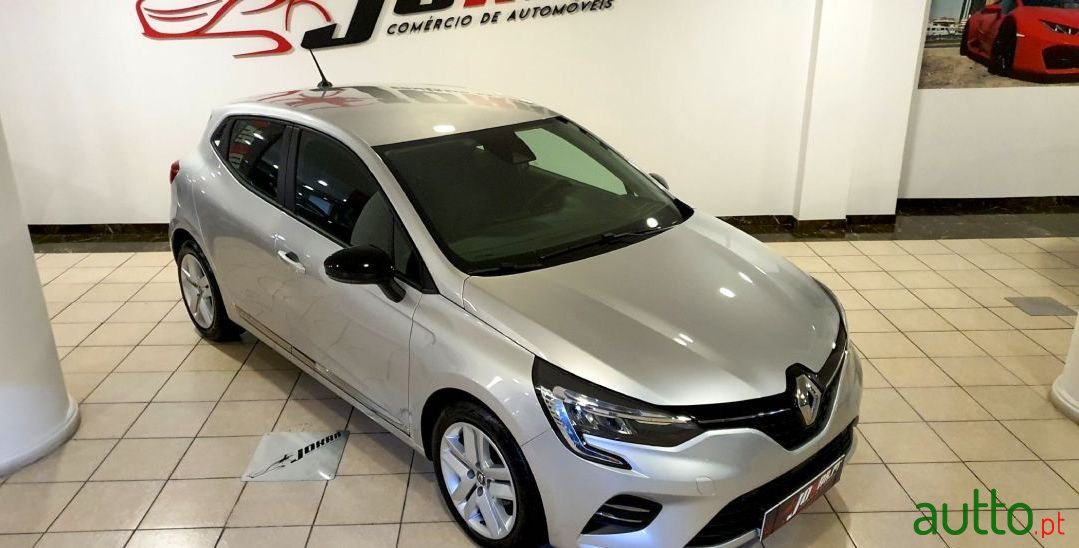 2021' Renault Clio photo #2