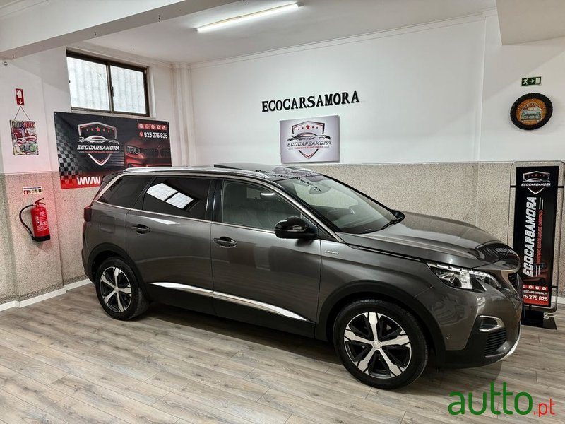 2018' Peugeot 5008 photo #1